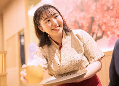 株式会社 花山／【五代目 花山うどん】【銀座別邸 花山】etc. ※新規出店事業部 求人 明確なキャリアフローがあり、各種諸手当や賞与の支給実績などを含めしっかりお話をさせていただくので不安0で入社可能！