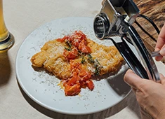 カイザーキッチン株式会社/新規出店採用本部 求人 メンバーの経験ジャンルは様々。焼肉業態などの全くの異業態からの転職者が多いのは特徴の一つです！