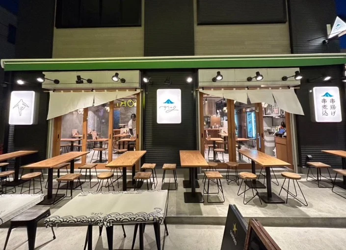 株式会社フジランチマーケット 求人 各店舗が個性的な店内。あなたのサービスでより多くお客様の笑顔を増やしてください。