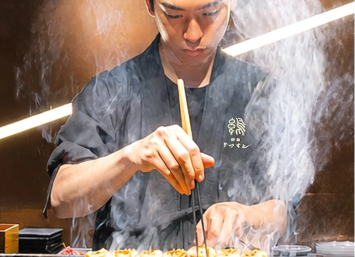 焼鶏 まつもと 求人 一本一本に妥協なし。職人技が生み出す至高の焼き鳥。