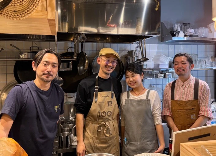 『CASALINA 本店』『Spanish Bar CASALINA+2』【CASALINAグループ】 求人 店の枠を超え、街づくりをしていきながら、当店…そしてジャンルの面白さをより多くの人に広めていく…そんな仕事をしませんか？