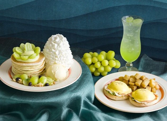 『Eggs ’n Things』『CHOPPED SALAD DAY』etc.／EGGS 'N THINGS JAPAN株式会社（エッグスンシングスジャパン） 求人 季節に応じた新メニューも提供しているから、スタッフも四季の移り変わりを楽しみながら働ける職場です！