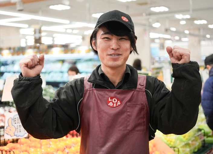 『食生活♥♥ロピア』／株式会社OIC グループ 求人 お客様だけでなく、スタッフにも笑顔で働いていただけるような環境・制度（仕組み）づくりを会社として進めております。