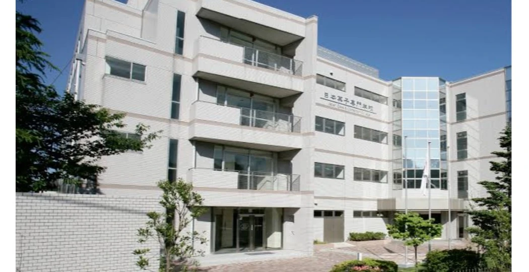 日本菓子専門学校 求人