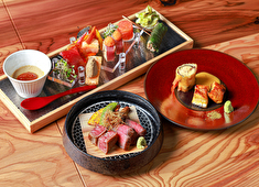 『鮨 富かわ』『鮨ト酒 富かわ』 求人 和の技法を詰め込んだこだわりの料理を提供中ですが、あなたのアイデアも加えより良い料理を提供していきましょう！
