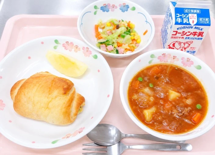 株式会社 馬渕商事 求人 子どもたちの成長を支える給食づくりが私たちの仕事です。