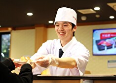 株式会社銚子丸（スタンダード市場上場企業） 求人 店長昇格後は、エリアマネージャーや本部での管理職など、適正に応じたポジション就任も可能です！（実績多数）