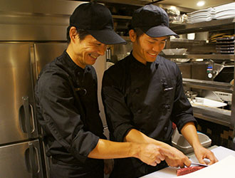 焼肉 銀座 コバウ／株式会社ザイコン 求人