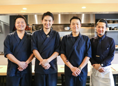 神田 居酒屋 こころ、他／株式会社 Grant 求人 ●飯田橋 喝采
JR飯田橋駅東口より徒歩4分
客席数32席
客単価7500円