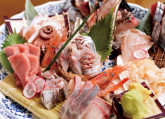 酒の魚 和海（なごみ） 求人 とびっきり新鮮な魚をさばく事ができるのは、料理人にとってこの上ない喜びです！
