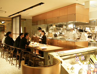 株式会社ダイナック(サントリーグループ・東証2部上場企業) 求人