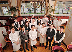 「アルテリーベ 横浜本店」／株式会社 アルテリーベ 求人 充実した職場環境なので定着率も◎！お客様に笑顔を大切にするレストランです。