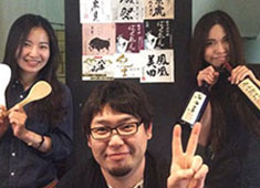 牡蠣と日本酒 四喜（しき）／池袋の肉バル Carne、他／株式会社 FaDIC 求人 スタッフ同士の雰囲気も良好！
“働きやすさ”トップクラス！！