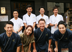 神田 居酒屋 こころ、他／株式会社 Grant 求人 ●居酒屋 こころ
JR神田駅東口より徒歩3分
客席数54席
客単価5000円