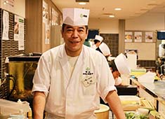 株式会社 梅丘寿司の美登利総本店 求人 お店の雰囲気はとても良く、明るく気のいいスタッフが集まっています！