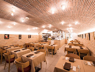 エイチアイインターナショナル株式会社／Trattoria La Cenro（トラットリア ラ センロ） 求人