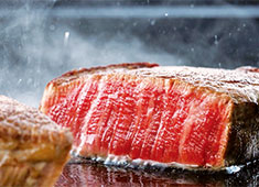 「Farm to table Desalita」「STEAK HOUSE BIG BEAR」etc. 求人 ▲昨年は同社初のステーキ業態が小平にオープン！