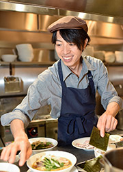 Ginza Noodle「むぎとオリーブ」 求人