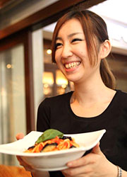 「GLASS DANCE」「THE PUBLIC RED AKASAKA」etc／（洋食）ダイヤモンドダイニング・バグース 求人