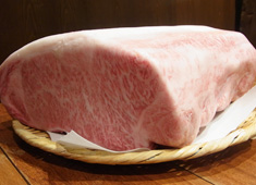 鉄板焼き　高見／株式会社TAKAMI・JAPAN 求人 本当にいいものだけを使い、心をこめてお客様に提供しています。