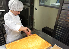 グルメ和光 求人 料理は一つひとつ手作りのものを提供しています。
