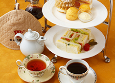 珈琲茶館 集 (株式会社マイアミ) 求人 珈琲の技術が学べます。バリスタの勉強をしたい方には最適な環境です。写真は「アフターヌーンティークラシカル」。