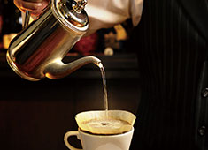 有限会社 サンゴールデン／café&bar Blue Mountain 求人 この場所であなたの経験を活かして活躍しませんか！