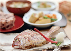 日清医療食品株式会社 求人 ▲料理は、和食から洋食・中華まで多種多様。あなたの経験業態を活かしてご活躍ください。