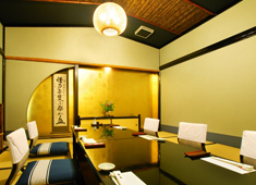 割烹 吉葉（よしば）／大辰魚類株式会社 求人 ゆったりと贅沢におくつろぎ頂ける個室。