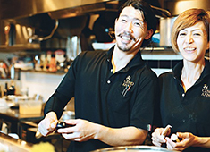 CENTO ANNI（チェントアンニ）／株式会社 ハルズプランニング 求人 20代・30代のメンバーが中心の若い会社です！お互いが切磋琢磨し成長し合える環境です。