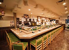 株式会社 梅丘寿司の美登利総本店 求人 一店舗あたりのスタッフ数を多くしているのもお客様の満足度を上げるポイントです。
