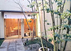 初代 求人 洗練された店舗。あなたらしいおもてなしを。