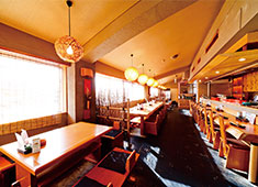 A,快飛本店　B,快飛ラスカ茅ヶ崎店 求人 地元のお客様もリピーターが多い当店は本格料理を提供。