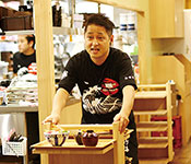 「築地食堂 源ちゃん 両国江戸NOREN店」「グランドビアホフ 船橋FACE店」／株式会社 サイプレス 求人