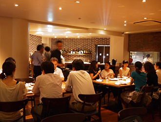 「WAKANUI GRILL DINING■BAR■TOKYO」・「WAKANUI LAMB CHOP■BAR■JUBAN」／アンズコフーズ株式会社 求人