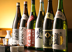 居酒屋ごらん／株式会社ごらん 求人 日本酒、焼酎、カクテルetcその数100種類以上！お酒のマイスターにもなれますよ！