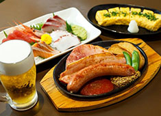 サニーズ／日進畜産工業株式会社 求人 料理は個々の経験活かし洋食出身が考える和食やまたその逆などどこかで食べたことがあるようなでも新しい料理を手作り！
