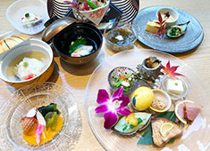 株式会社 魚久（うおきゅう） 求人 お料理で日本の四季を感じられるよう、旬の食材を豊富に使用しています。