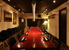 焼肉　にくがとう／株式会社MIso soup 求人 限られた者だけが入店を許される本店２FVIPルーム。芸能関係者・ベンチャー企業の社長等がお忍びでご来店される事も。