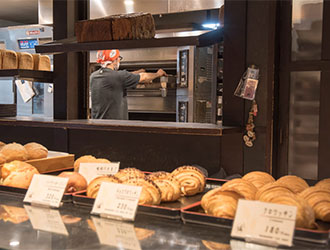 「小麦と酵母 満（みつる）／曙橋店・品川店・日暮里店」「小麦と酵母 濱田家 三軒茶屋本店」 求人