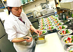 吉里　谷中総本店 求人 男女、調理師免許の有無、学歴等は一切問いません！
