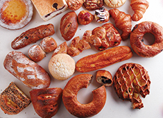 HEART　BREAD　ANTIQUE／株式会社ワンダーコーポレーション 求人 OPEN後はあなたが新しい商品をつくり上げて下さい！お客様の笑顔の為に！