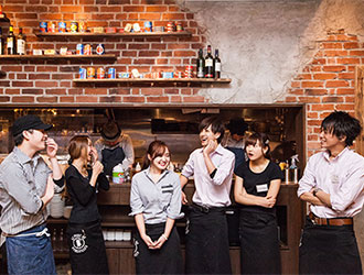 「cafe noise」「Grand Breton Cafe」「WINEHALL GLAMOUR」etc 求人