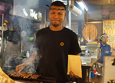 高円寺 大衆酒場 大将 求人 若手も夢に向かって当店で頑張っています！