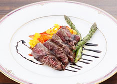 ITALIAN RESTAURANT Orizzonte（オリゾンテ）／千葉県レクリエーション都市開発株式会社 求人 当店は一から丁寧に仕込み全て手作ります。前菜・メイン・デザート等、一通りの調理ができます。