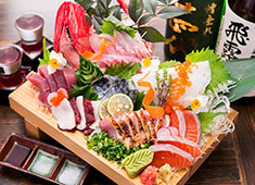 どまん中／株式会社ジプシー 求人 新鮮な海鮮を使ったメニューが多数あります！新メニューなどもあれば提案してください！