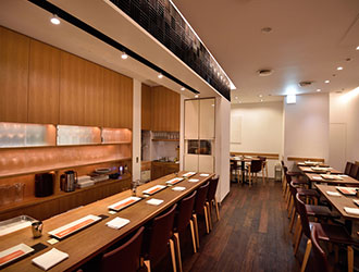 「GINZA六覺燈Vin」／株式会社 AKIRA Fusion Cuisine 求人