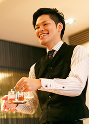 Ostrea（オストレア）/株式会社バル.ジャパン 求人