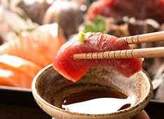 居酒屋ごらん／株式会社ごらん 求人 お薦めの鮮魚など和食メニューも充実。じっくりゆっくり丁寧に和食の勉強もできる環境です。