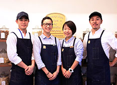 Groovy Nuts（グルーヴィーナッツ）／株式会社SIXTEEN 求人 